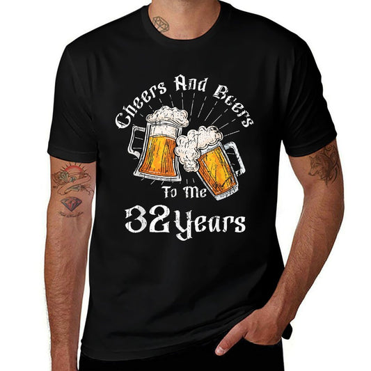 32 Years Cheers Beers Party 32nd Birthday Beer Drinker Team  Slim-fit Cut T-Shirt