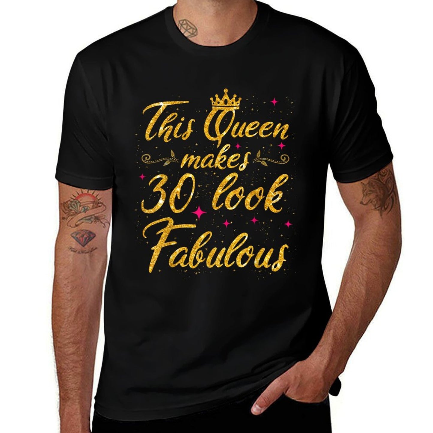 This Queen Makes 30 Look Fabulous 30th Birthday  Tagless Design T-Shirt