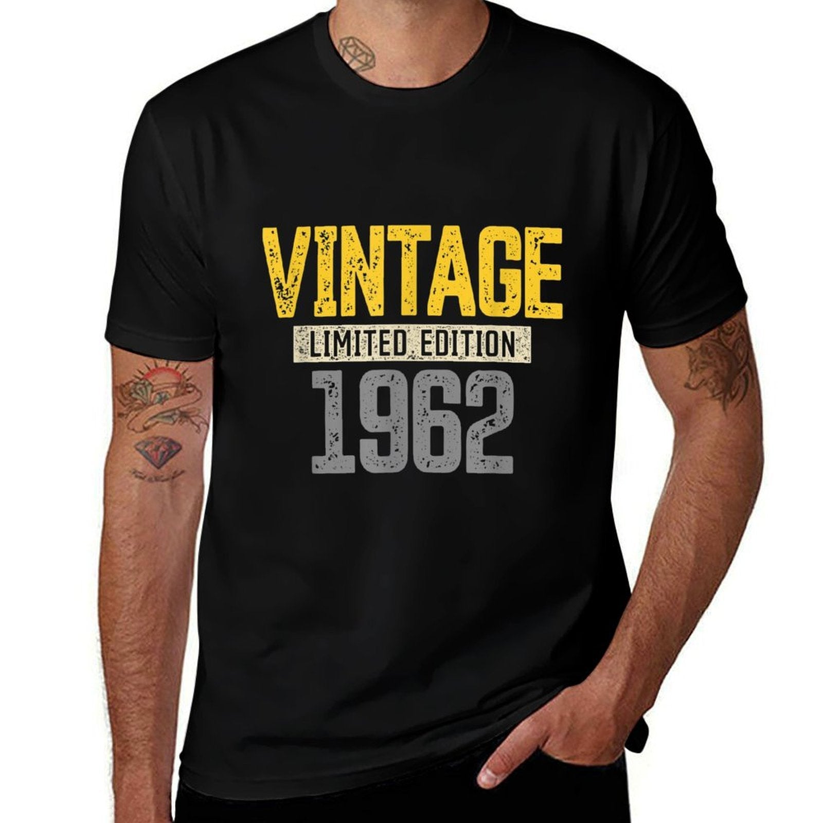 60th Birthdays Men Women Vintage 1962 60th Birthday  Versatile T-Shirt