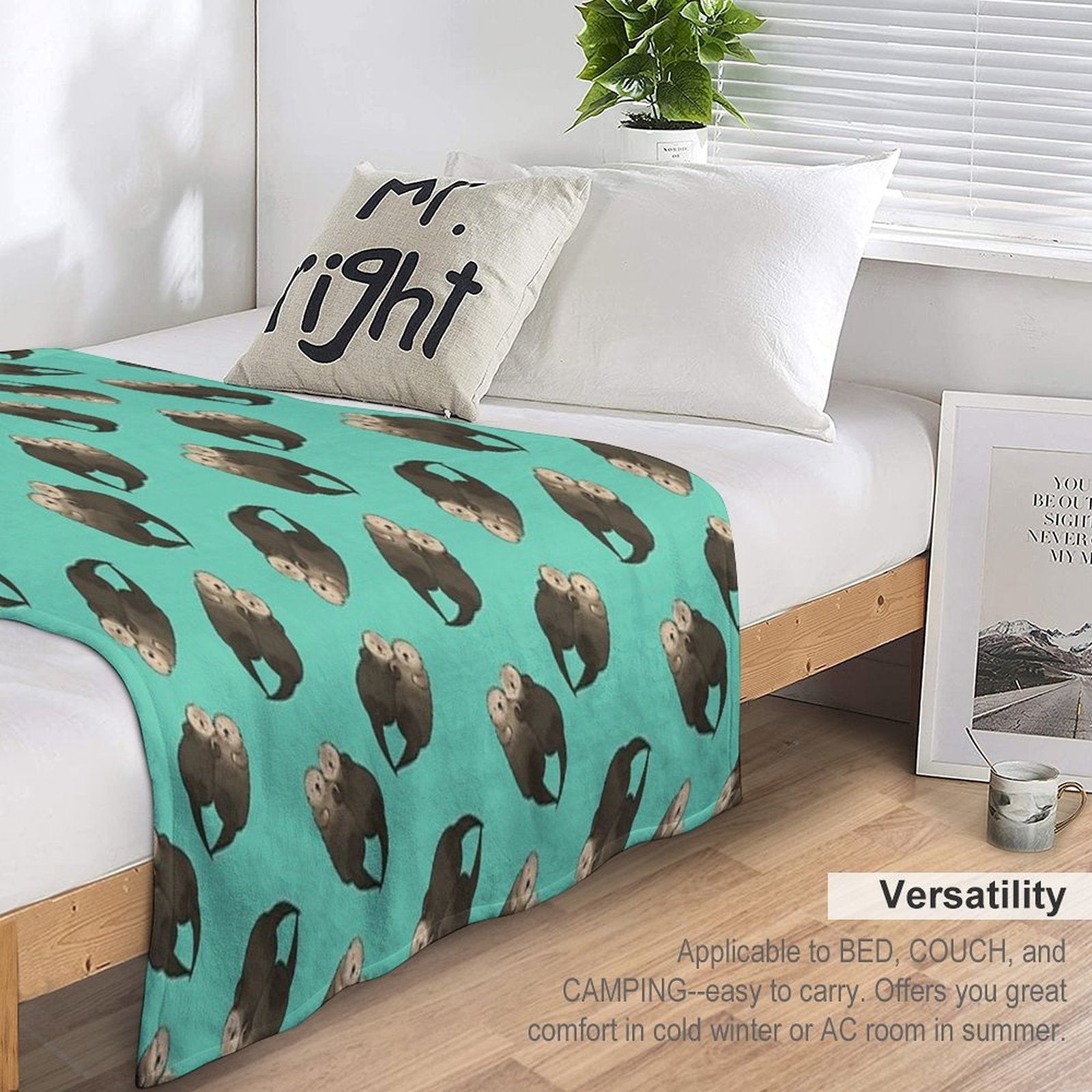 Significant Otters - Otters Holding Hands Anti-pilling Throw Blanket