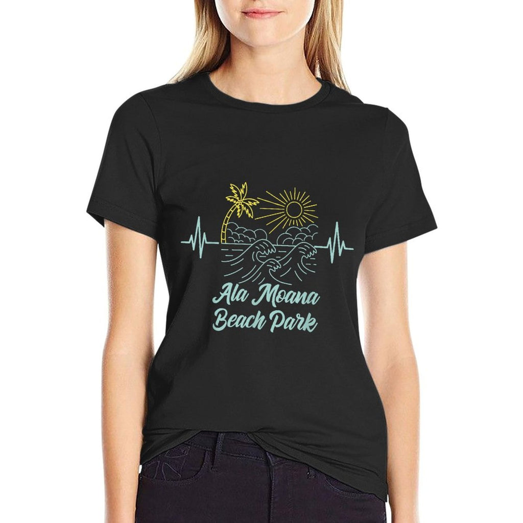 Ala Moana Beach Park Hawaii Heartbeat Surfing Surfer  Lightweight T-Shirt