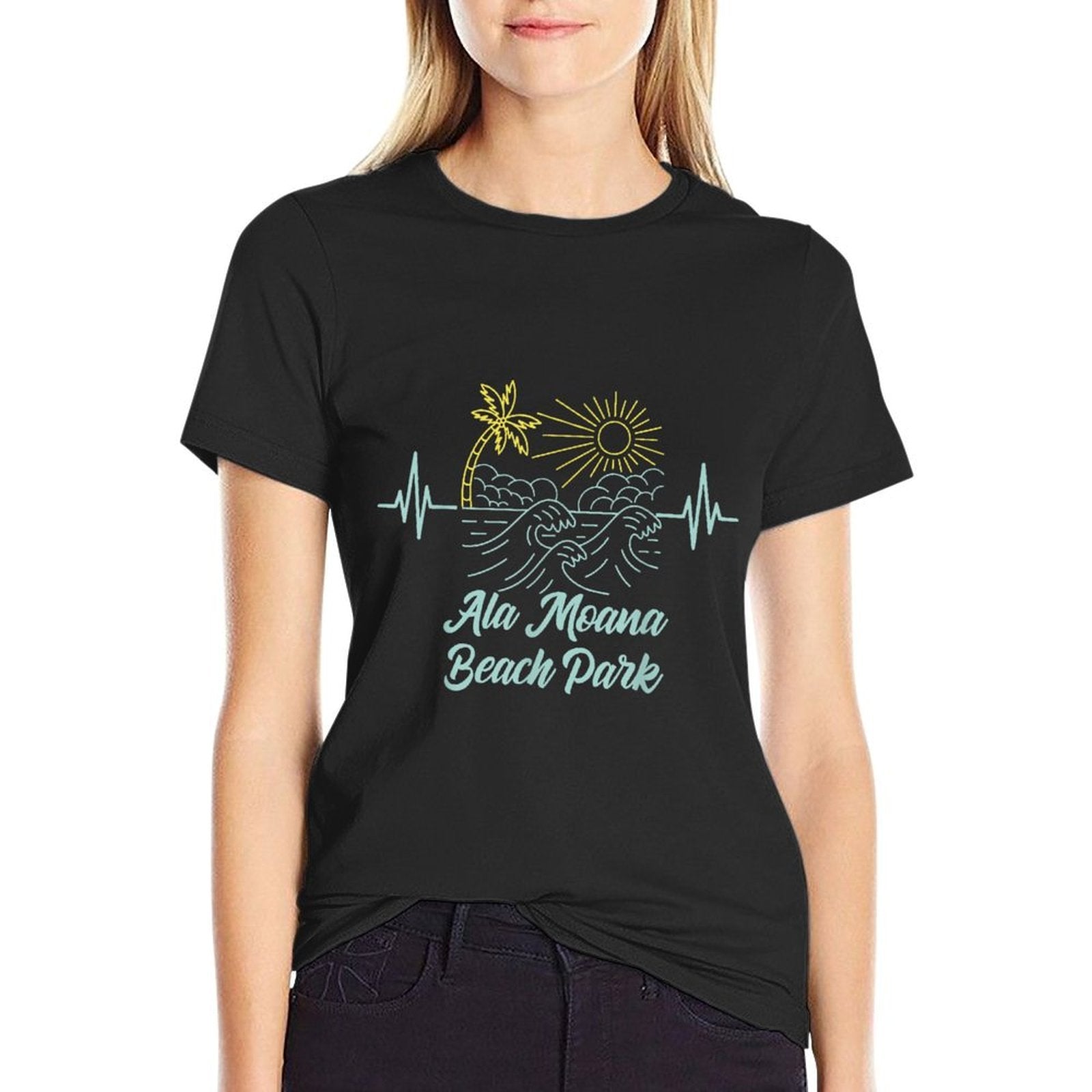 Ala Moana Beach Park Hawaii Heartbeat Surfing Surfer  Lightweight T-Shirt