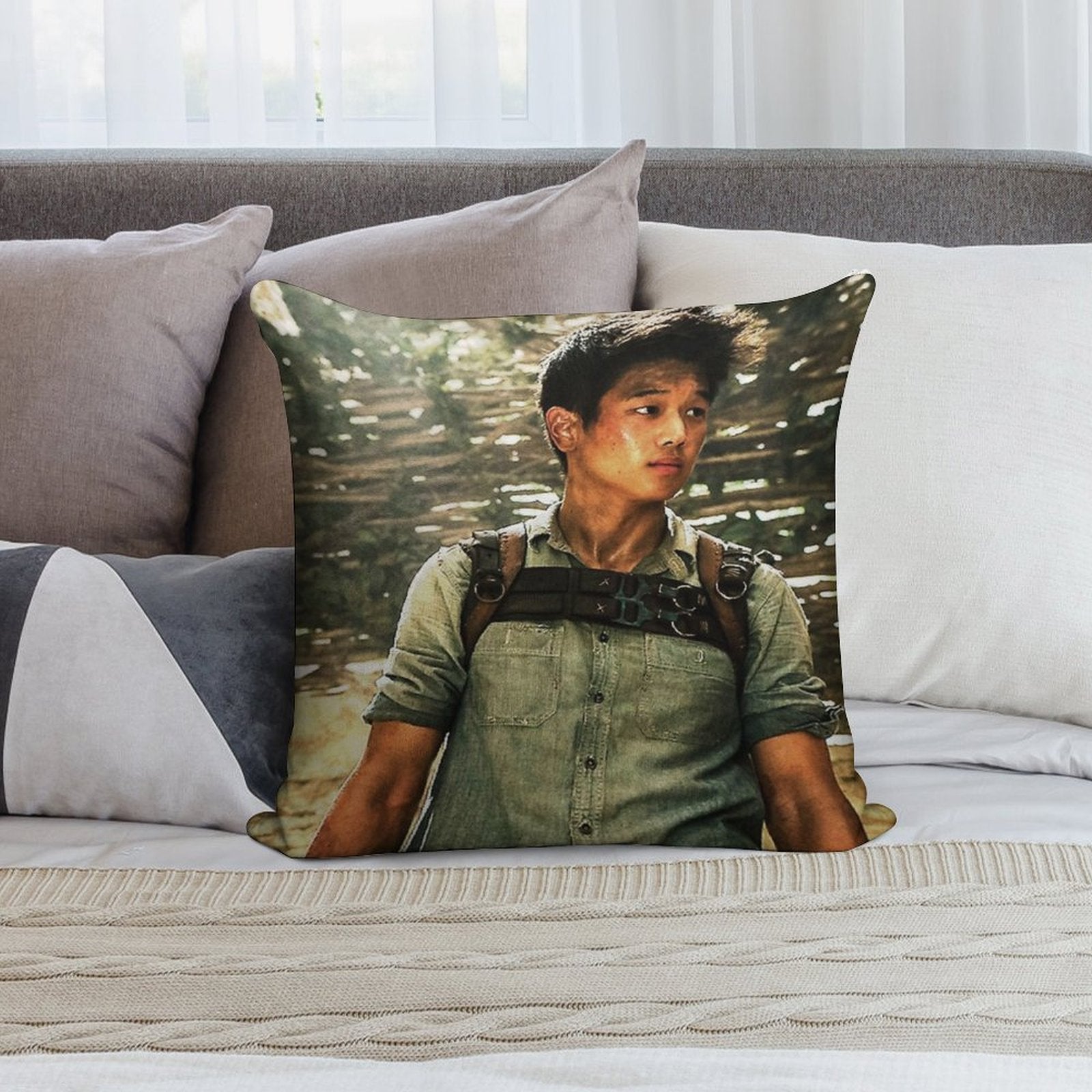 The Maze Runner - Minho Soft Decorative Cover Throw Pillow