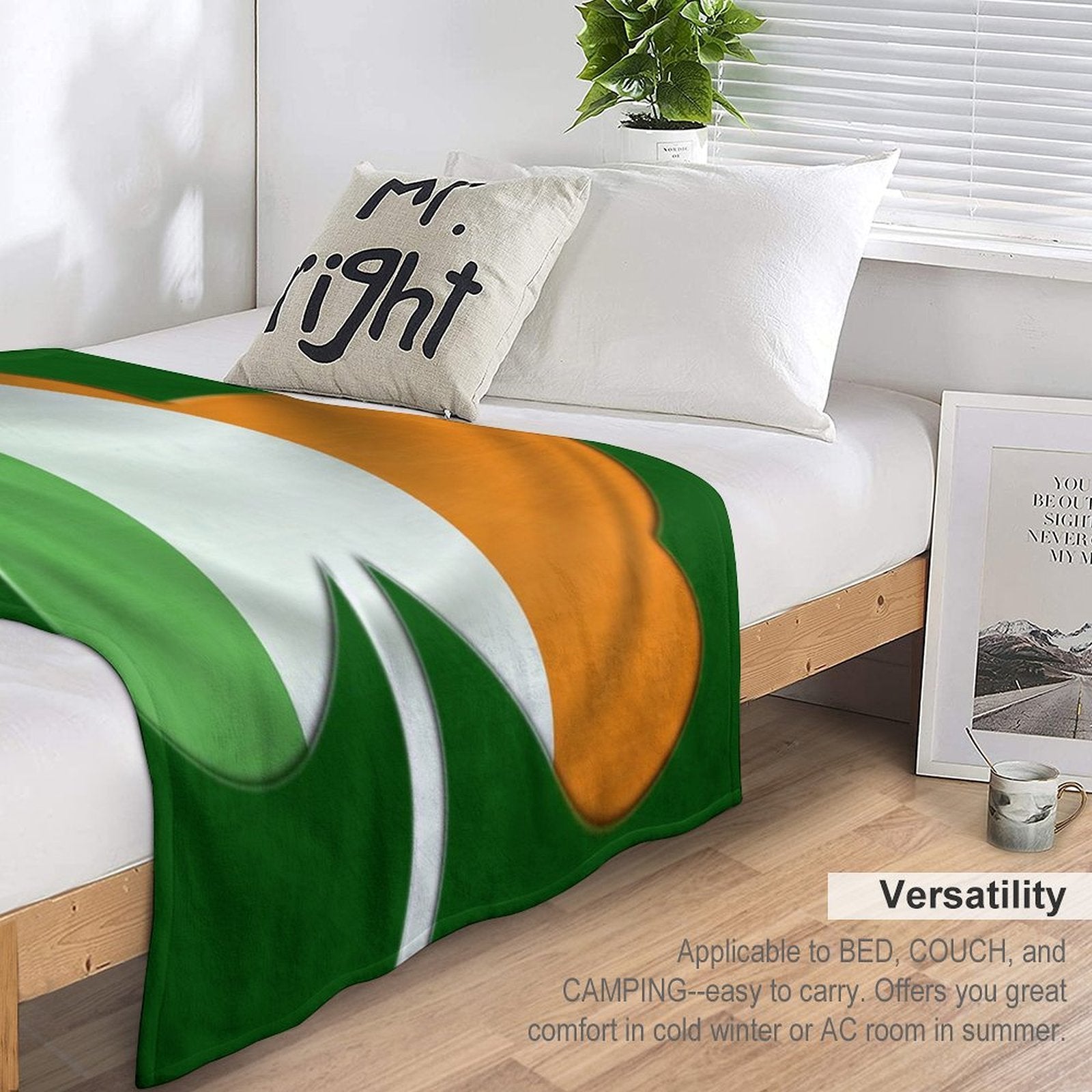 IRISH SHAMROCK Plush Throw Blanket