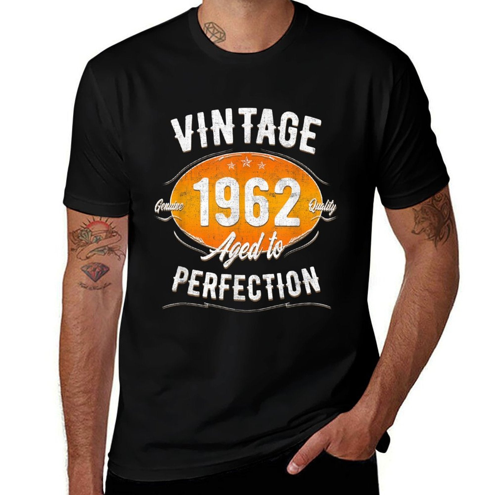 Vintage 1962 - 60 Years Old Funny 60th Birthday  Lightweight T-Shirt