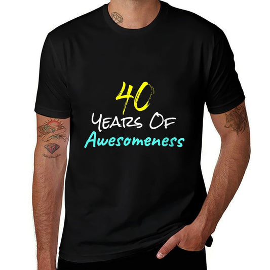 Womens 40 Years Of Awesomeness Happy 40th Birthday Gift Funny  Ribbed Collar T-Shirt