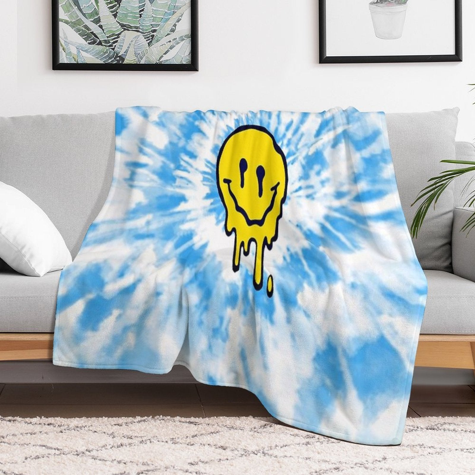 Moody Light Blue Tie Dye Smiley Face ) Comfort Throw Blanket