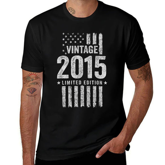 2015 Birthday - Born in 2015 - Limited Edition Vintage 2015  Oversized Silhouette T-Shirt