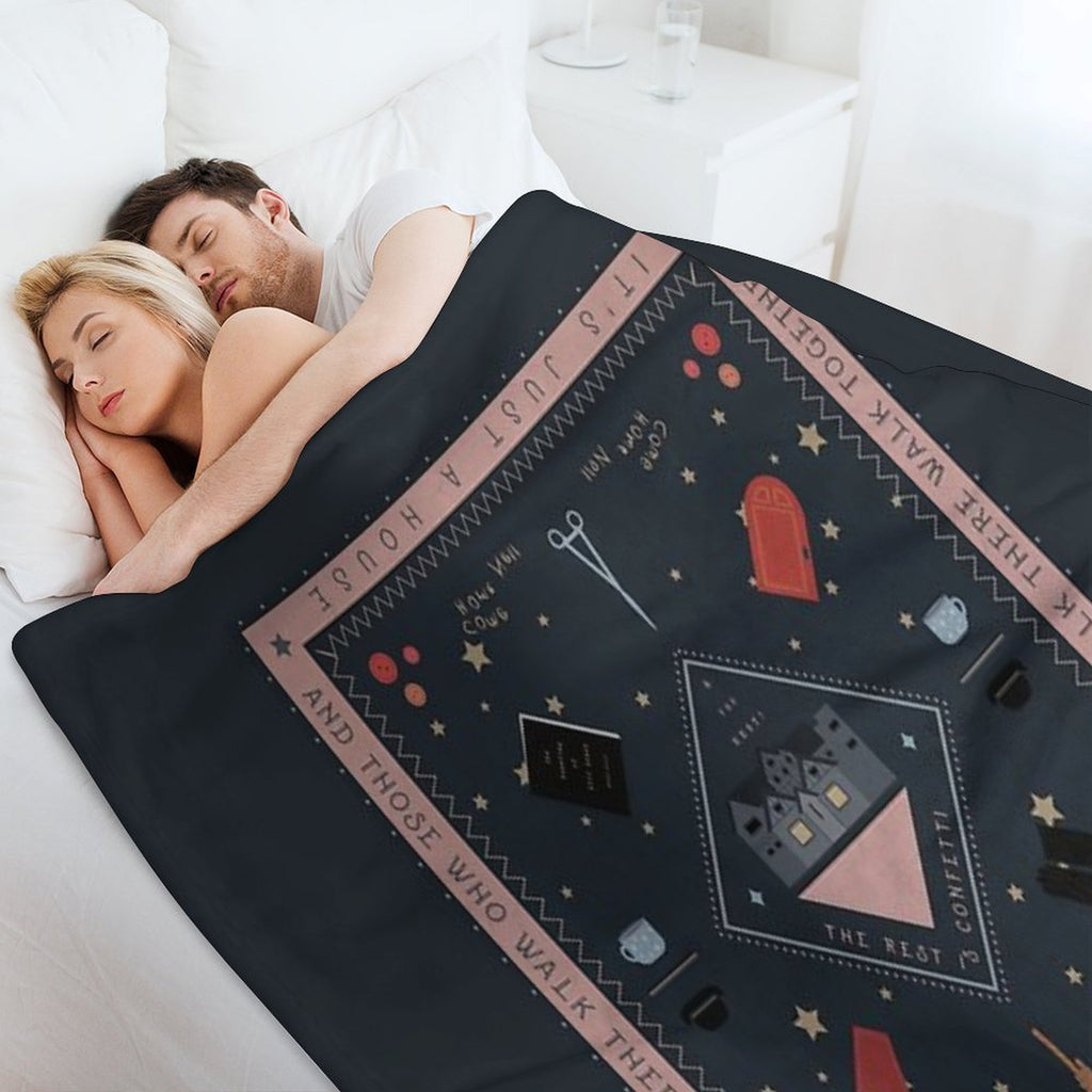 The Haunting of Hill House Machine-washable Throw Blanket