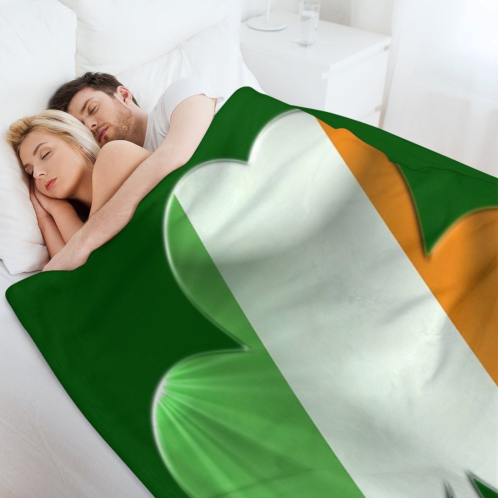 IRISH SHAMROCK Plush Throw Blanket