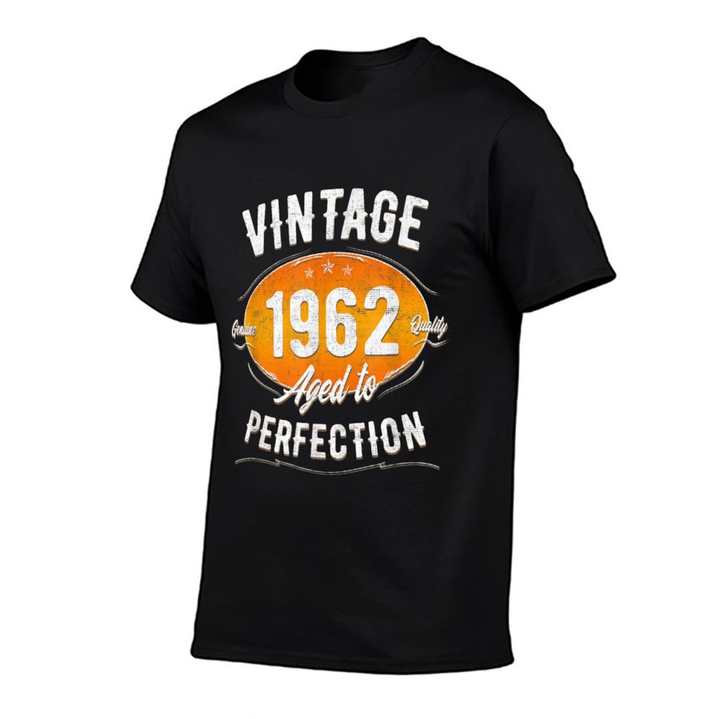Vintage 1962 - 60 Years Old Funny 60th Birthday  Lightweight T-Shirt