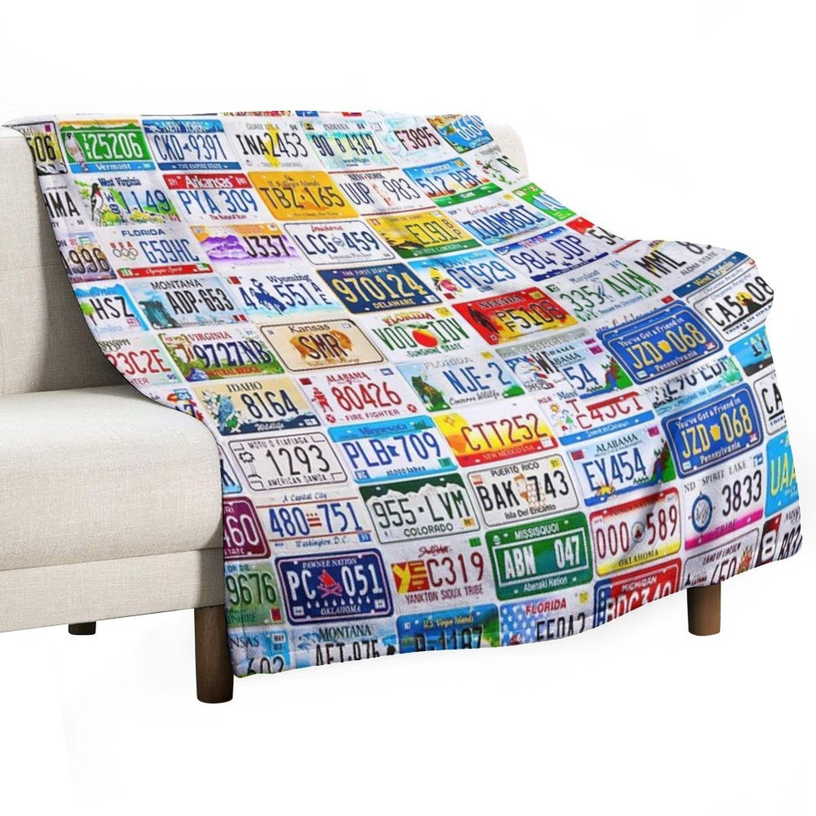 Licence Plate Wall Machine-washable Throw Blanket