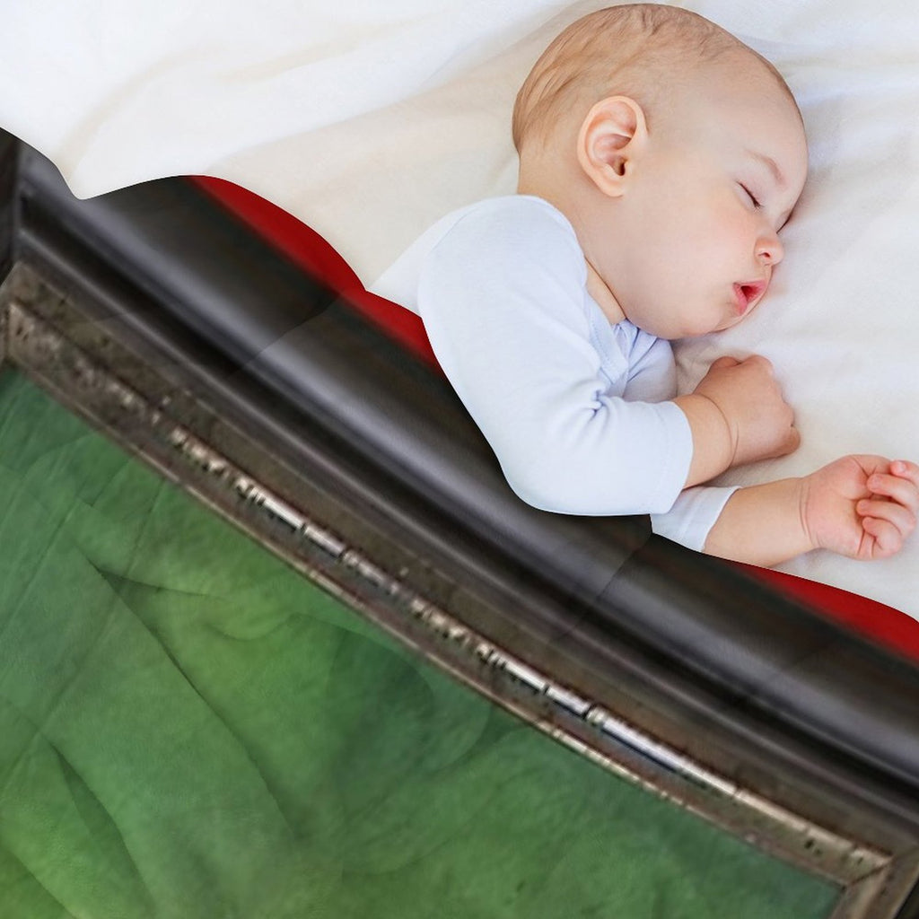 IN THIS BOX ARE SUCH DELIGHTS Travel-friendly Throw Blanket